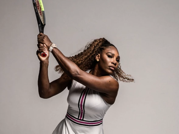 Serena Williams a tenisová raketa Wilson Blade v7