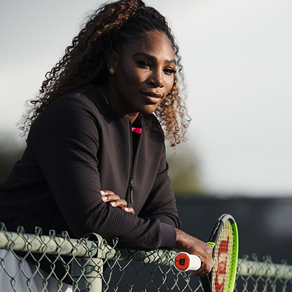 Serena Williams s tenisovou raketou Wilson Blade